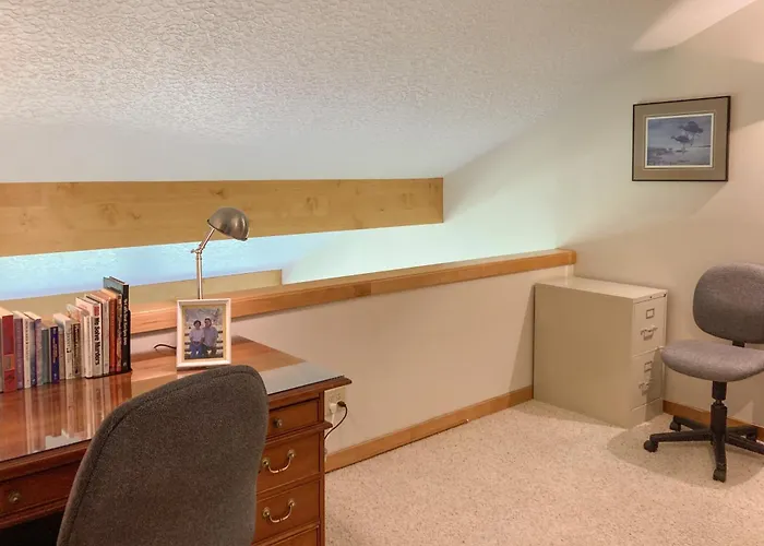 4412 Mackinaw Apartment Wilson