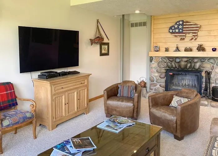 4412 Mackinaw * Wilson