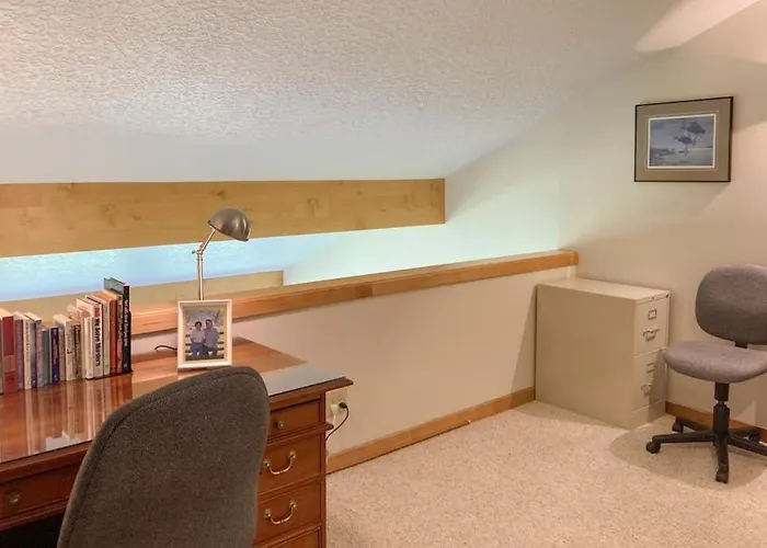 4412 Mackinaw Apartment Wilson