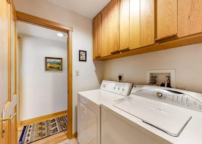 4412 Mackinaw *