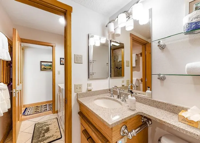 4412 Mackinaw